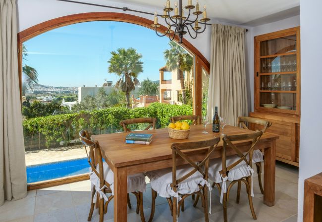 Villa en Nuestra Sra de Jesus - Villa con piscina y espectaculares vistas cerca de Ibiza y la playa