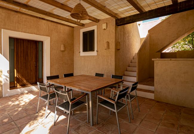 Villa in Sant Francesc de Formentera - Villa mit Terrasse und Grill mit allen Annehmlichkeiten ausgestattet Villa in Sant Francesc de Formentera - Villa mit Terrasse und Grill mit allen Annehmlichkeiten ausgestattet