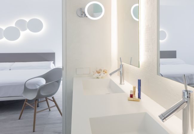 Villa in Santa Eulalia des Riu - Can Rafalet - Modern style&brand new villa with pool, garden and  BBQ Villa in Santa Eulalia des Riu - Can Rafalet - Modern style&brand new villa with pool, garden and  BBQ