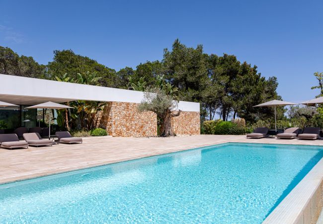 Villa in Santa Eulalia des Riu - Can Rafalet - Modern style&brand new villa with pool, garden and  BBQ Villa in Santa Eulalia des Riu - Can Rafalet - Modern style&brand new villa with pool, garden and  BBQ