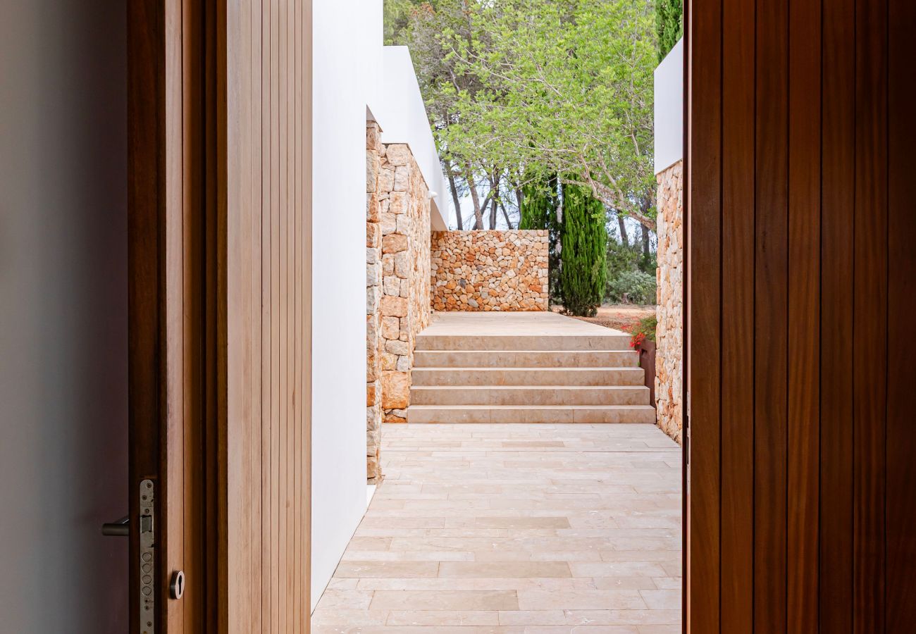 Villa in Santa Eulalia des Riu - Can Rafalet - Modern style&brand new villa with pool, garden and  BBQ Villa in Santa Eulalia des Riu - Can Rafalet - Modern style&brand new villa with pool, garden and  BBQ