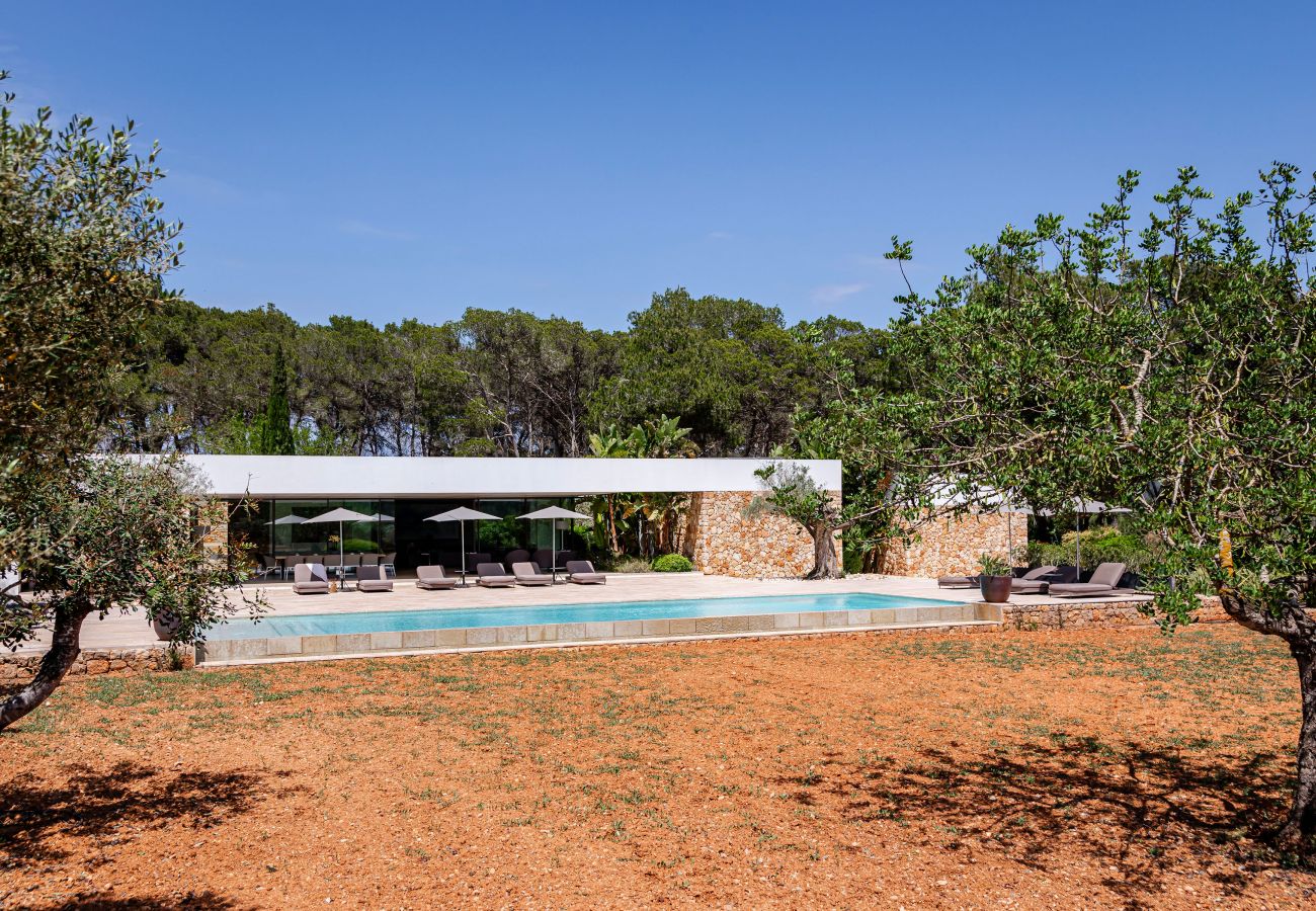 Villa in Santa Eulalia des Riu - Can Rafalet - Modern style&brand new villa with pool, garden and  BBQ Villa in Santa Eulalia des Riu - Can Rafalet - Modern style&brand new villa with pool, garden and  BBQ