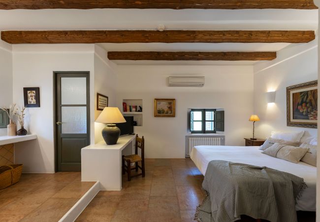 Villa in Santa Eulalia des Riu - Can Vicent Rafal newbuilt villa with pool&BBQ Villa in Santa Eulalia des Riu - Can Vicent Rafal newbuilt villa with pool&BBQ