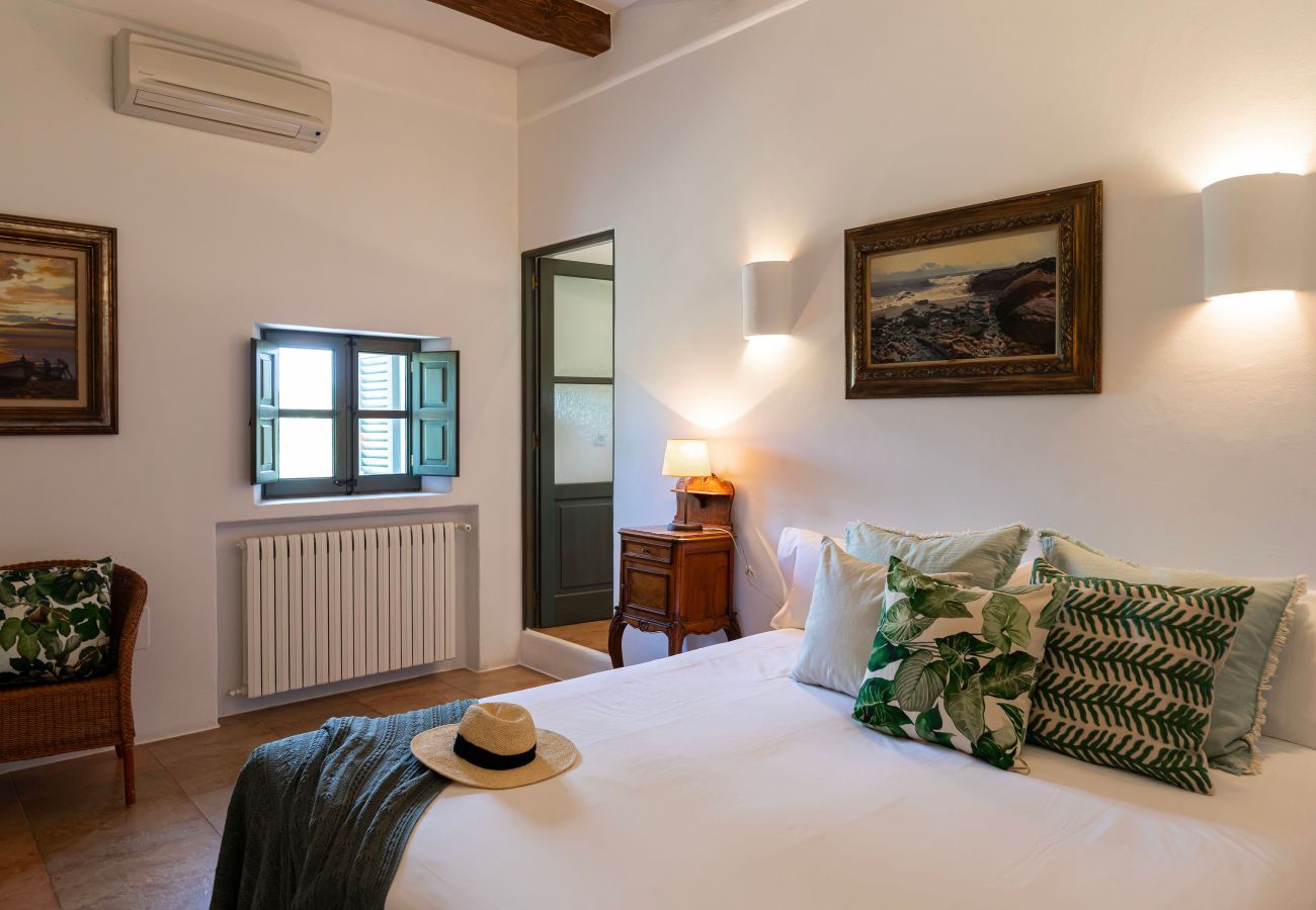 Villa in Santa Eulalia des Riu - Can Vicent Rafal newbuilt villa with pool&BBQ Villa in Santa Eulalia des Riu - Can Vicent Rafal newbuilt villa with pool&BBQ