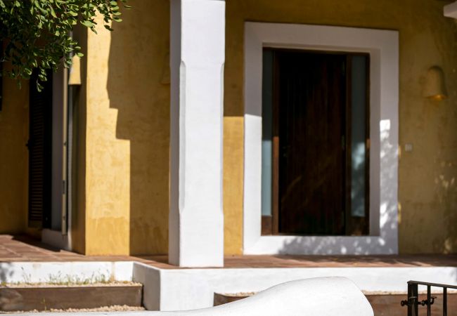 Villa in Sant Francesc de Formentera - CAN NOVES - Detached, central and peaceful villa Villa in Sant Francesc de Formentera - CAN NOVES - Detached, central and peaceful villa