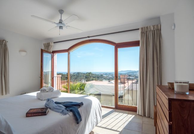 Villa in Nuestra Sra de Jesus - Stuning views´s villa with pool close to beach and Ibiza Villa in Nuestra Sra de Jesus - Stuning views´s villa with pool close to beach and Ibiza