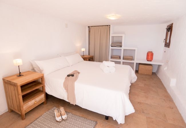 Villa in Nuestra Sra de Jesus - Stuning views´s villa with pool close to beach and Ibiza Villa in Nuestra Sra de Jesus - Stuning views´s villa with pool close to beach and Ibiza