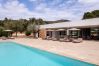 Villa a Santa Eulalia des Riu - Can Rafalet - Modern style&brand new villa with pool, garden and  BBQ
