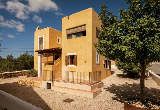 Villa a Sant Francesc de Formentera - CAN NOVES - Villa ben posizionata con ampio portico e barbecue Villa a Sant Francesc de Formentera - CAN NOVES - Villa ben posizionata con ampio portico e barbecue